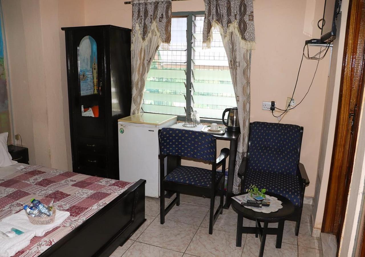 To Be Hotel Kumasi Bagian luar foto